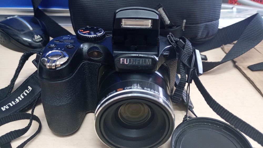 fujifilm finepix s - купити цифрові фотокамери - Ціна на OLX.ua