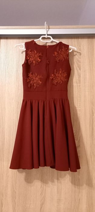 Sukienka rozkloszowana bordowa Roco 34/36