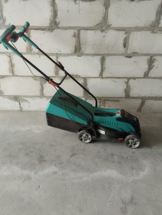 Kosiarka akumulatorowa Bosch rotak 32