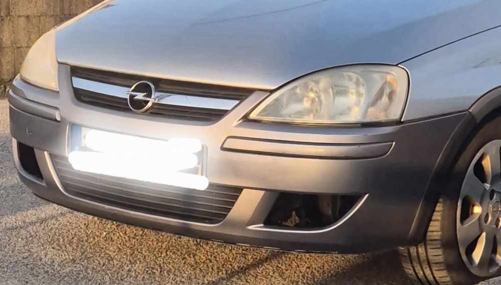 Parachoques Opel Corsa C fase 2  ano 2004