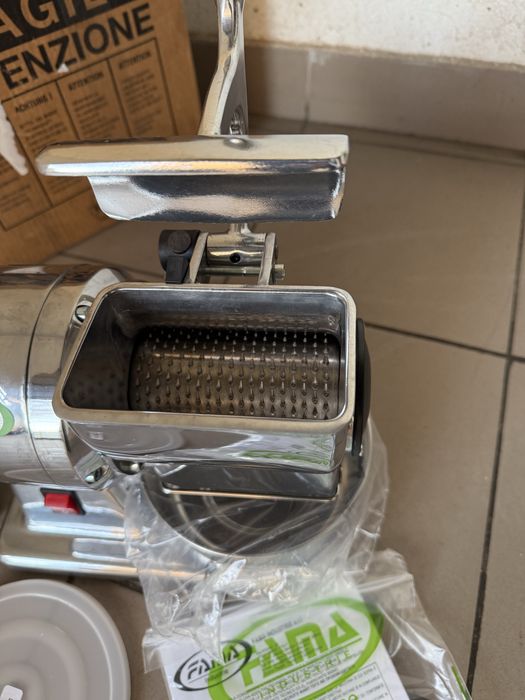 Сиротерка Fama FGM-113 Італія Професійна