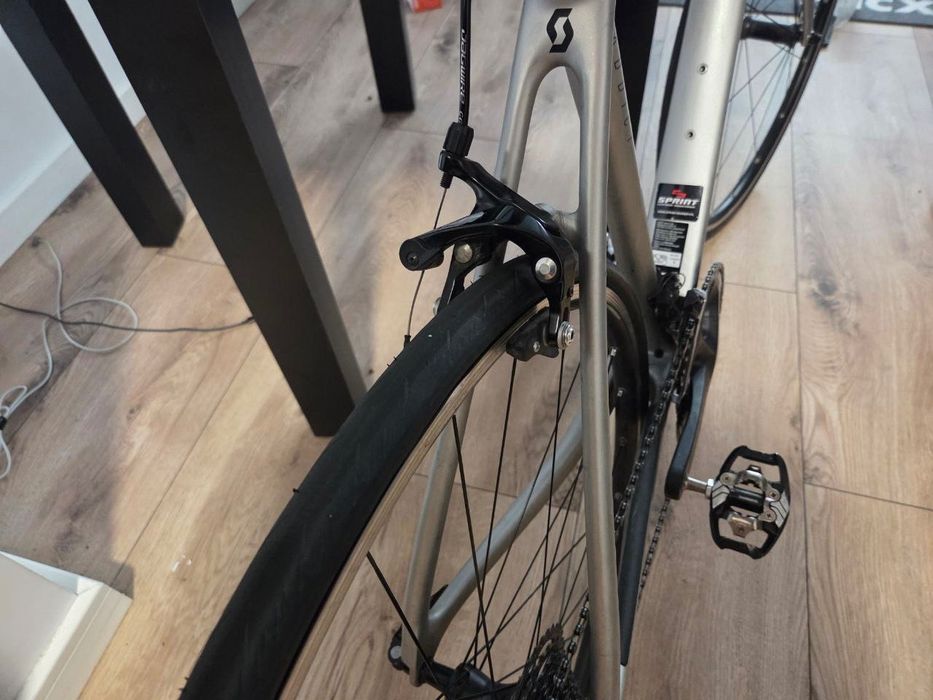 Sprzedam rower SCOTT Addict 20 – karbonowy szosowy, rozmiar L/56, Shimano Ultegra