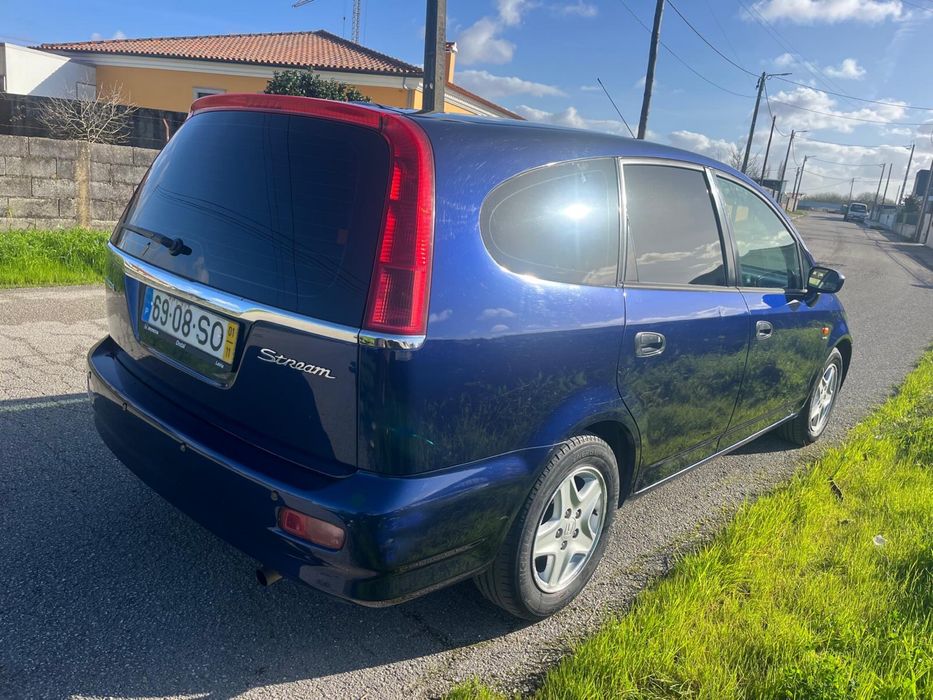 Honda Stream 1.7 GPL – 7 Lugares