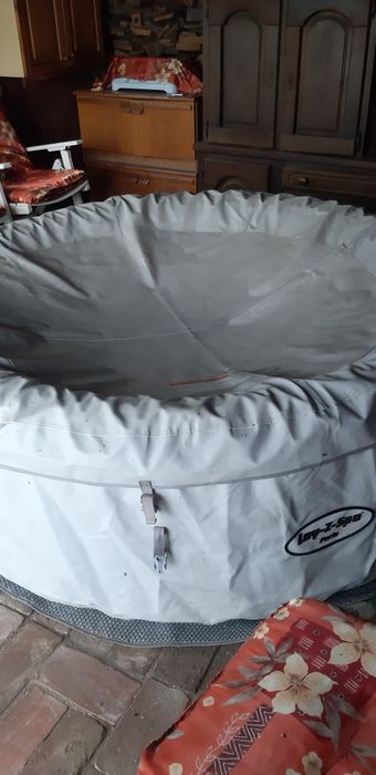Jacuzzi Lay z Spa