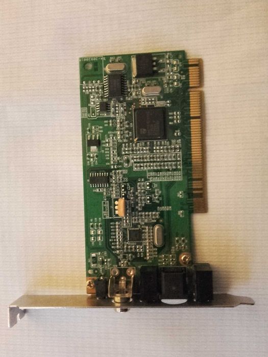 Комплектующие для компьютера TV тюнер.