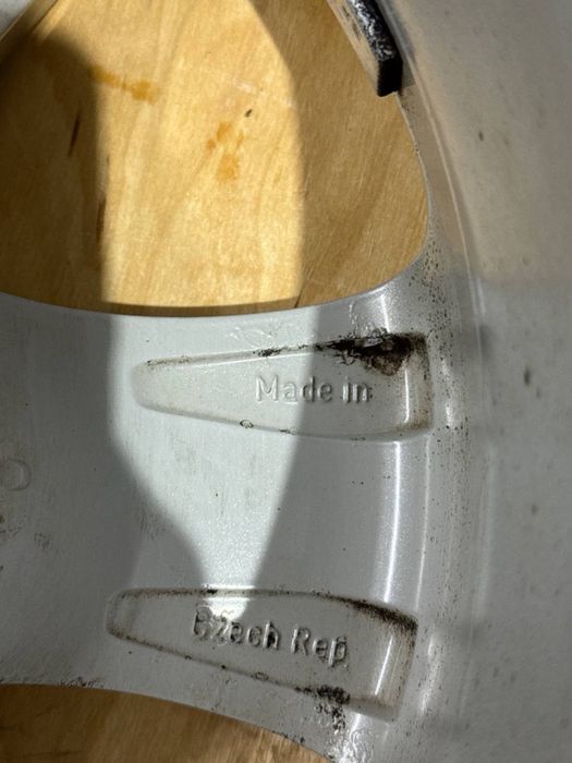 Легкосплавні диски Skoda R16