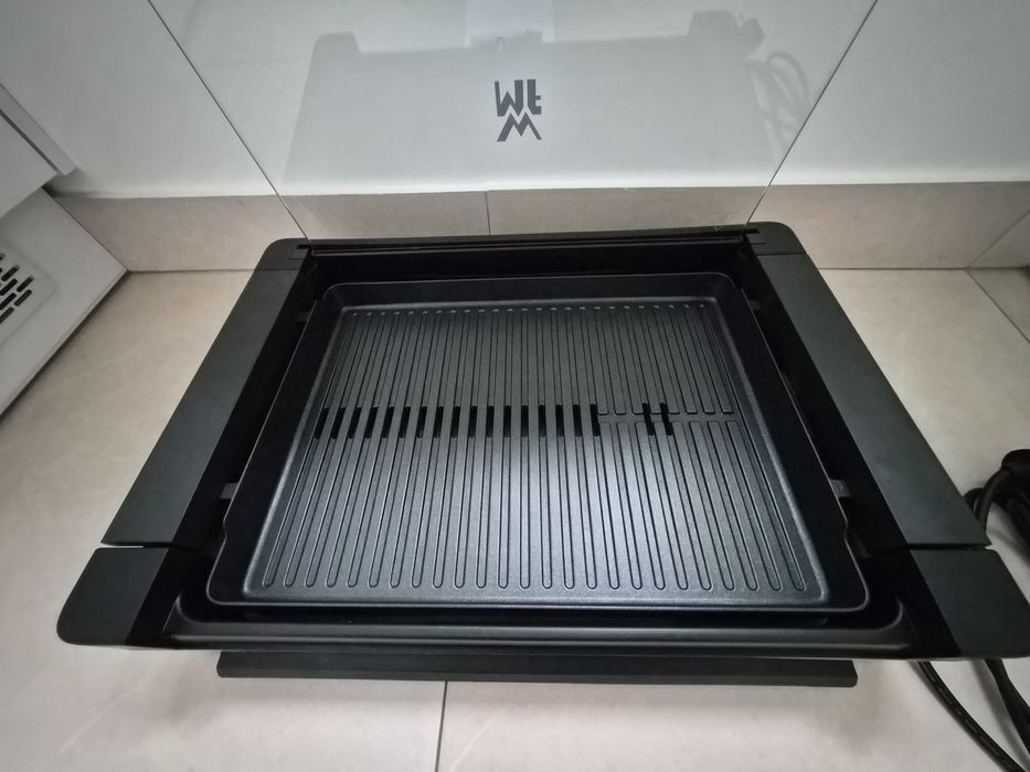 WMF - Grill elektryczny stołowy z pokrywą Lono