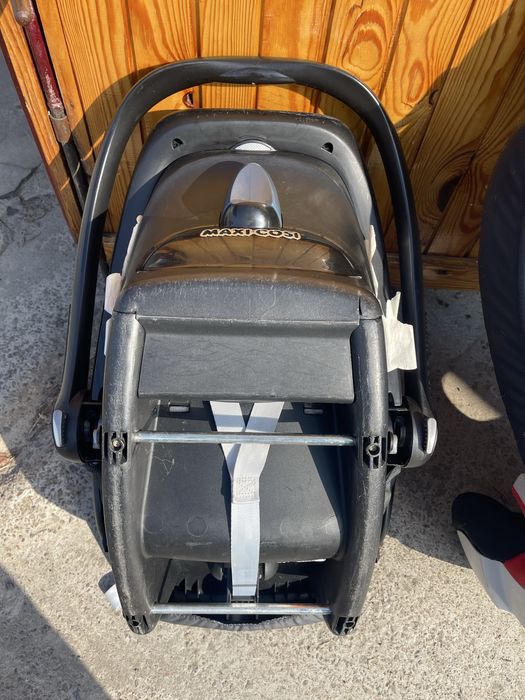 Дитяче автокрісло MAXI-COSI