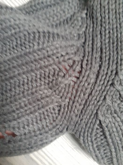 Sweterek chłopięcy