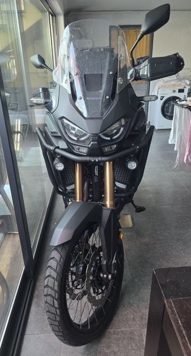 Honda africa twin adventure 1100 com apenas 6200kms