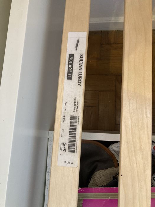 Cama ikea solteiro