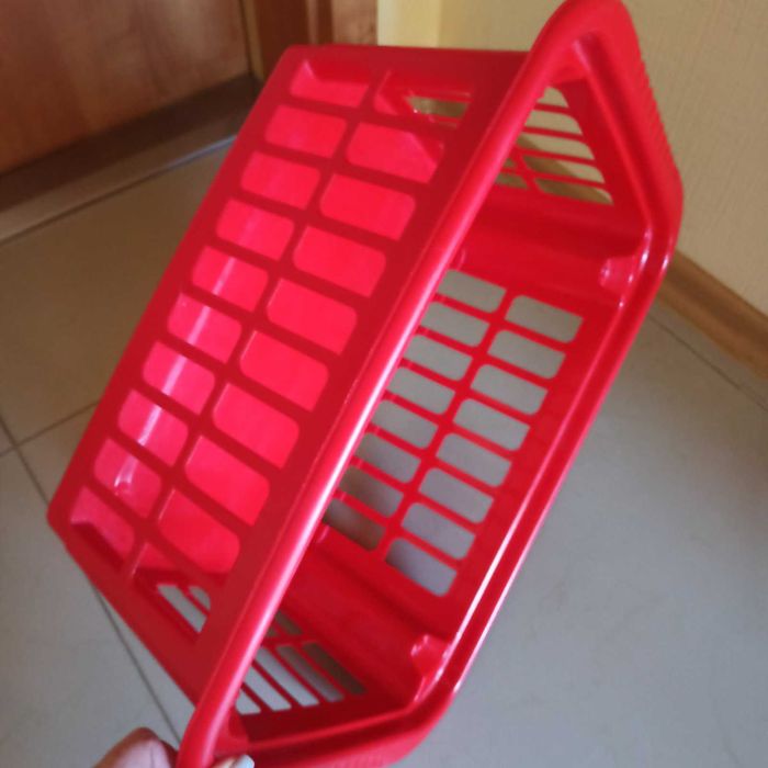 Корзины  пластиковые 18 л