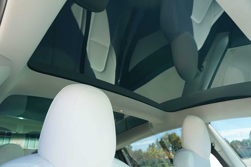 Tesla Model 3 Long Range      2019