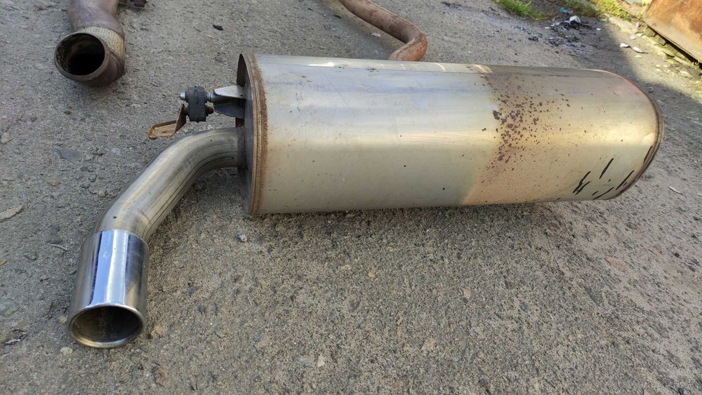 BMW F30 Вихлопна система комплектний глушник 7627073, 7627071 BOYSEN