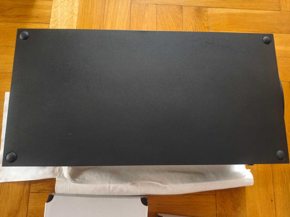 Konsola Microsoft Xbox Series X 1 TB z napędem komplet Gwarancja 01-2027