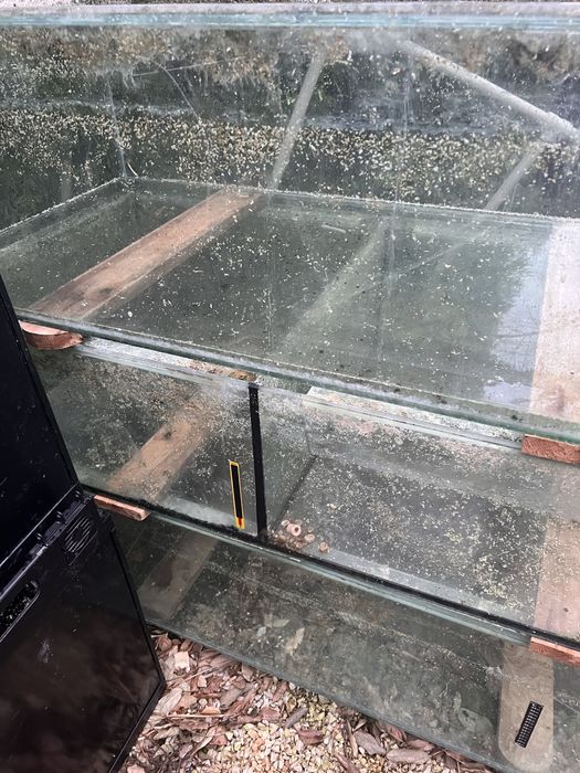 Uzywane akwaria w bardzo dobrym stanie