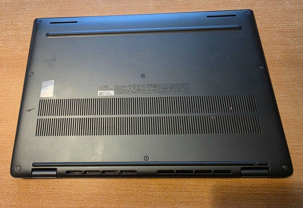 Dell Latitude 7450 Ultralight 5 135U/32Gb DDR5/1024ssd/ FHD *вага 1,2 кг* як новий*