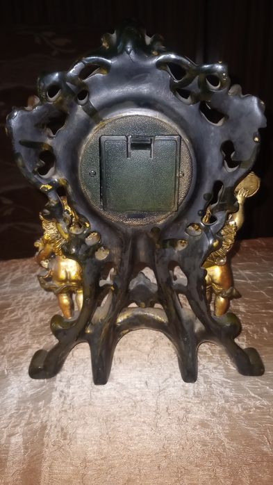 Zegar ozdoby stojący