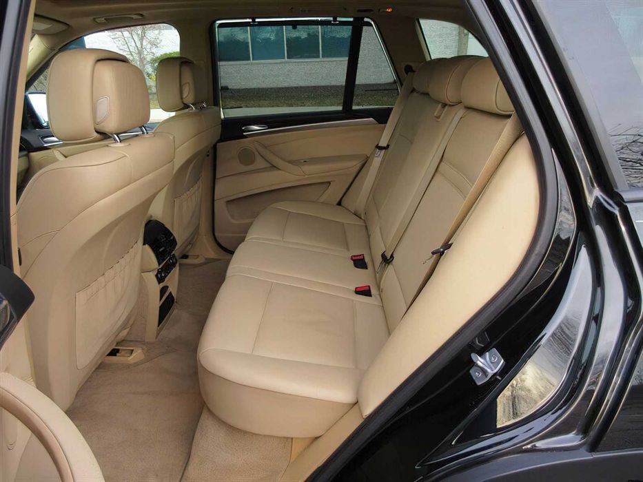 BMW X5 xDrive35d      2012