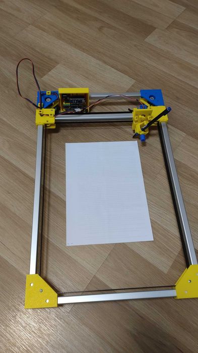 Робот самописець CNC