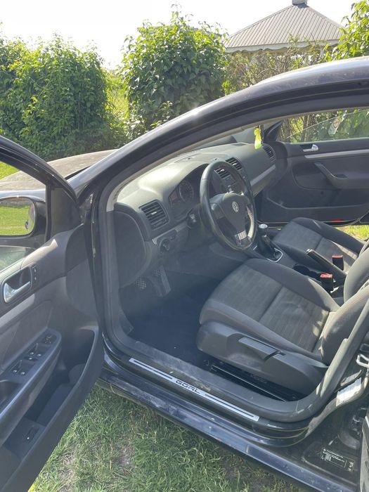 Volkswagen Golf 5 2006 рік 1.9 дизель для військових