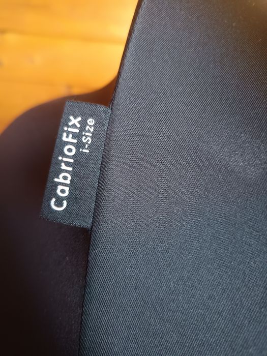 Cadeira auto maxi-cosi modelo CabrioFix i-Size