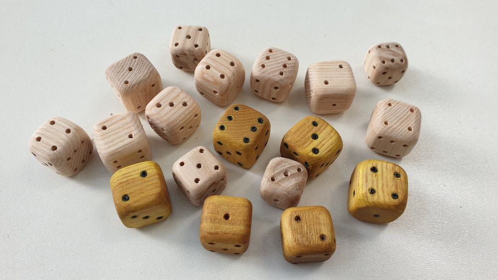 ФішкиРізних розмірівТаДіаметрів,Доміки,Кубики