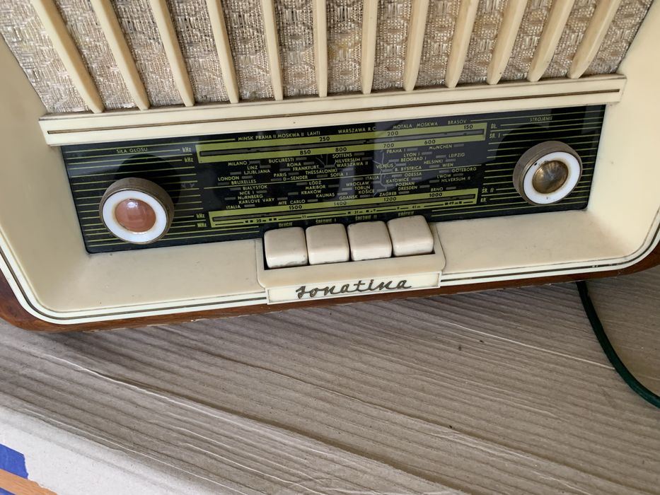Radio lampowe SONATINA stan idealny prl lata ’50