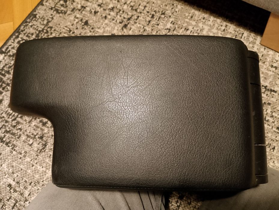 Podłokietnik ze schowkiem BMW E46 sedan touring
