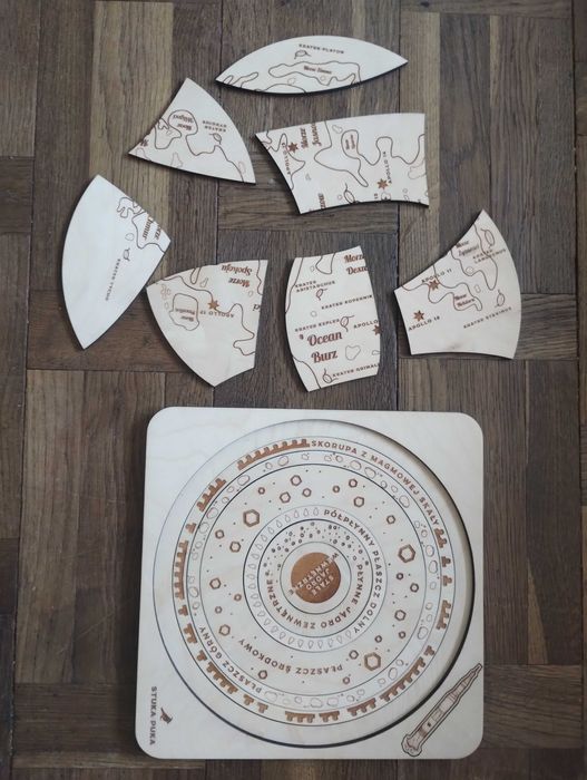 Stuka Puka zestaw 3 drewnianych układanek kosmos Montessori