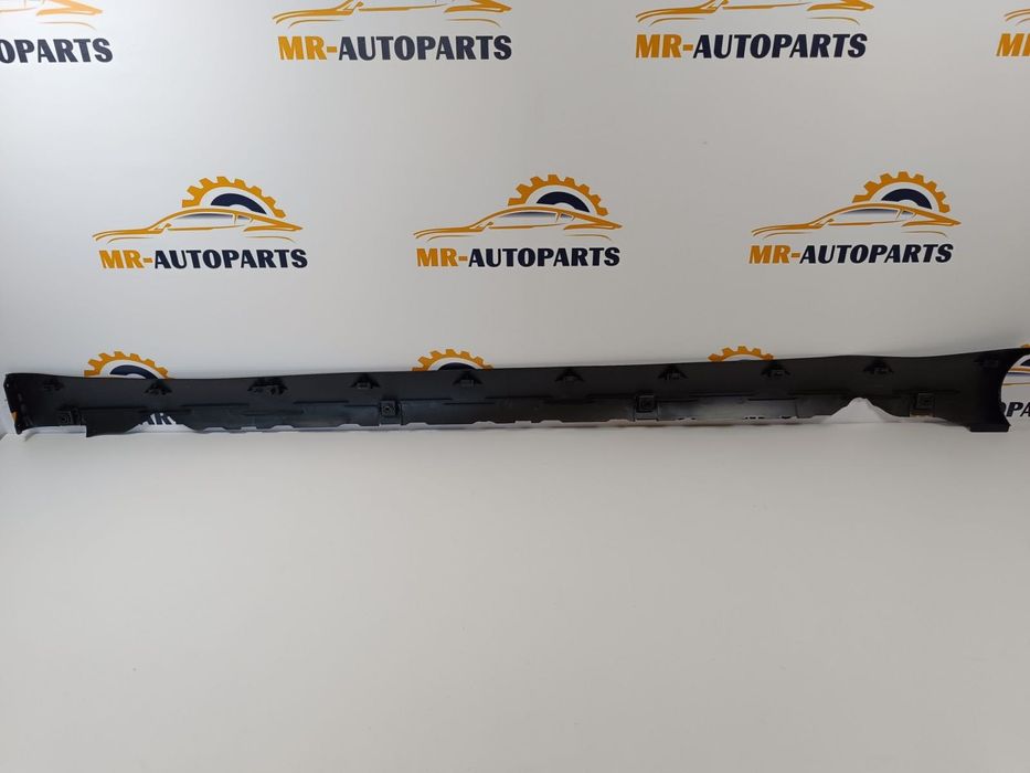 Накладка порога ліва (структурна) Tesla Model 3 1089828-00-D