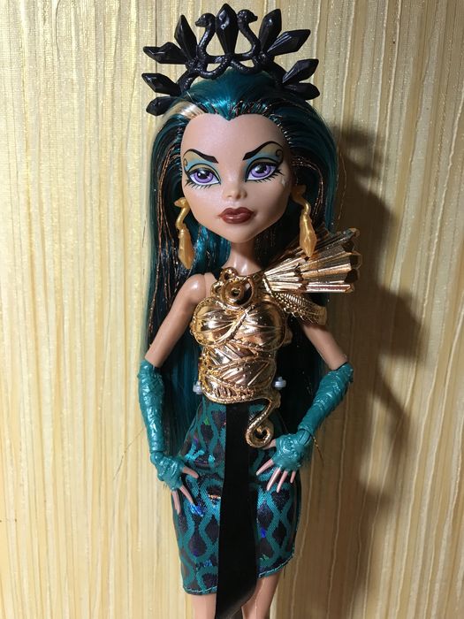 Продам коллекционную куклу Monster High - Nefera de Nile