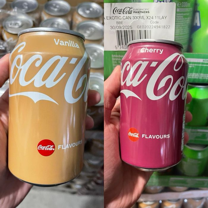 Напій Кока Кола 300мл / напиток Coca Cola