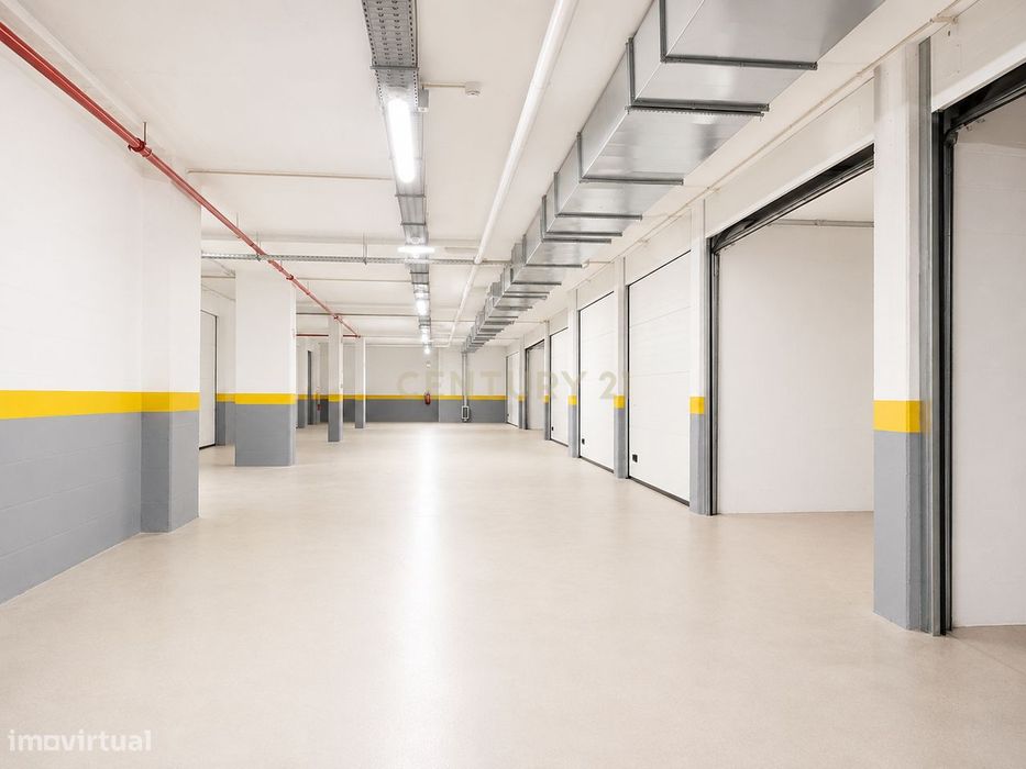Garagem Nova em Torres Novas - Localização Central Privilegiada