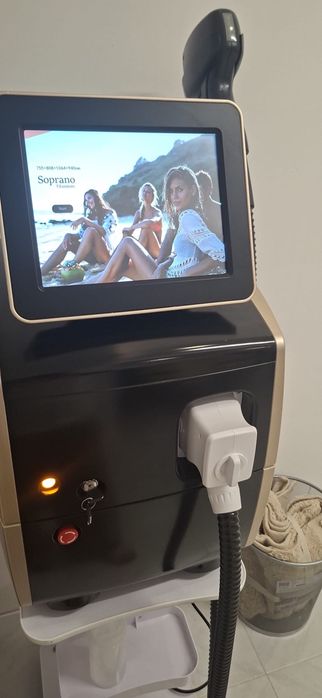 Maquina de depilação a laser (acompanha carrinho)