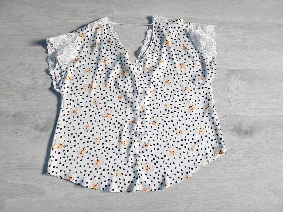 4XL 5XL bluzka retro oldstyle vintage koronka guziki kwiaty stokrotka
