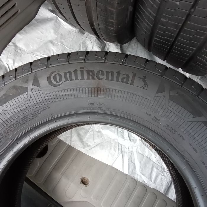 Opony letnie dostawcze 235/65R16C Continental Vanco Contact Eco
