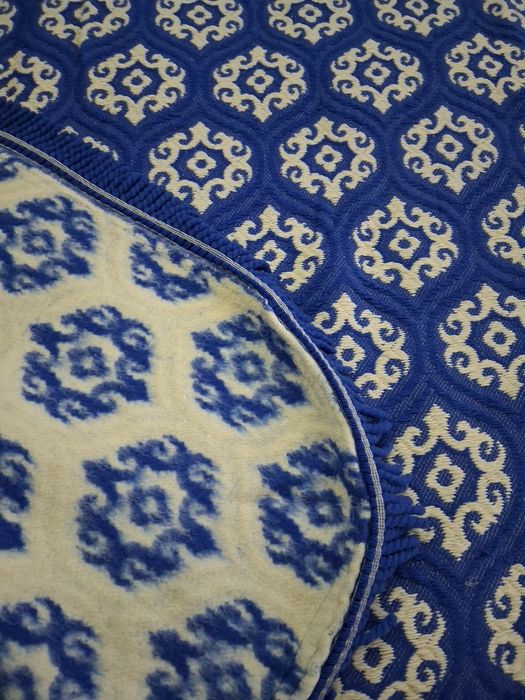 Colcha/Cobertor Térmica Geométrica