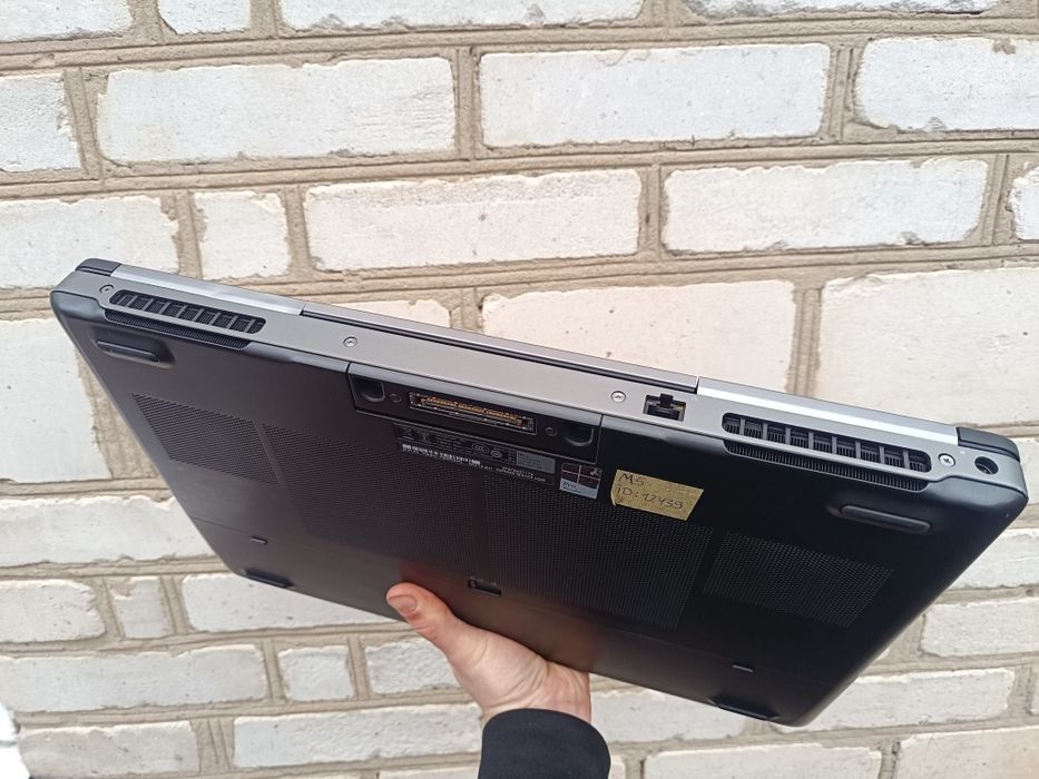 Ігровий ноутбук DELL (i7 7820HQ/32/512/P3000 6GB)