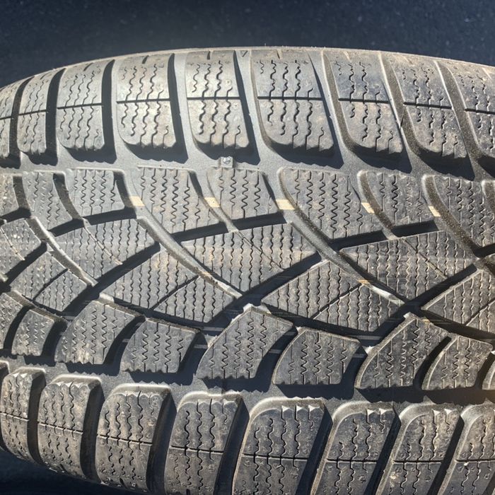 Шины зимние 295/30/19 235/35/19 Dunlop 3D