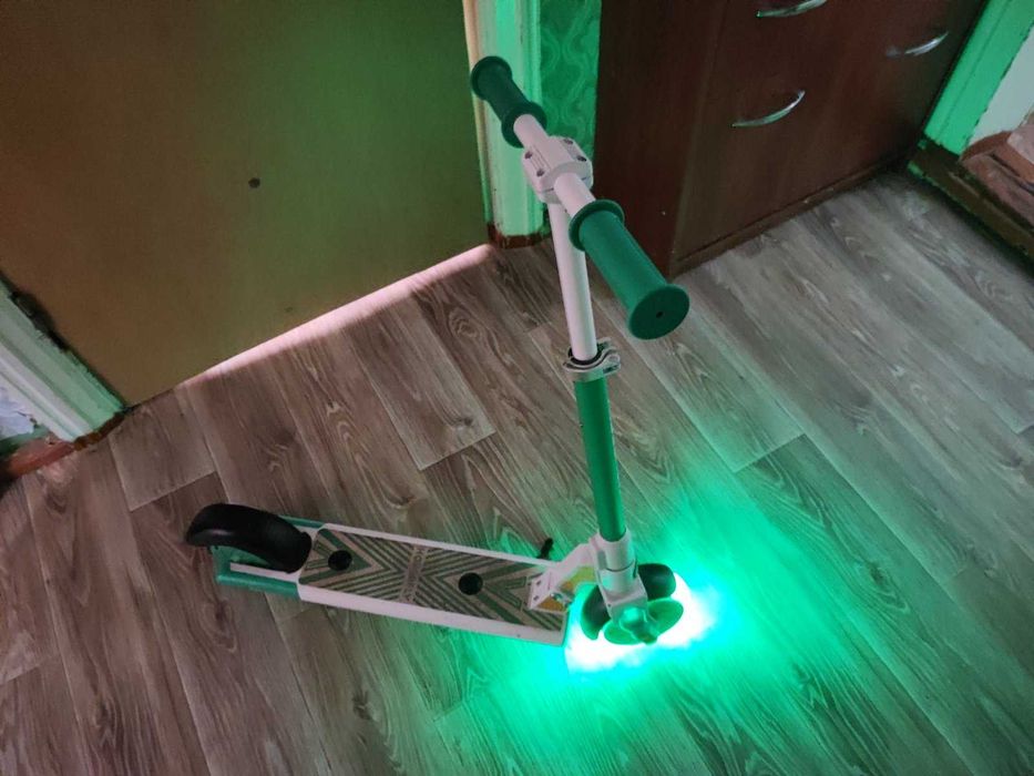 Електросамокат Hoverfly