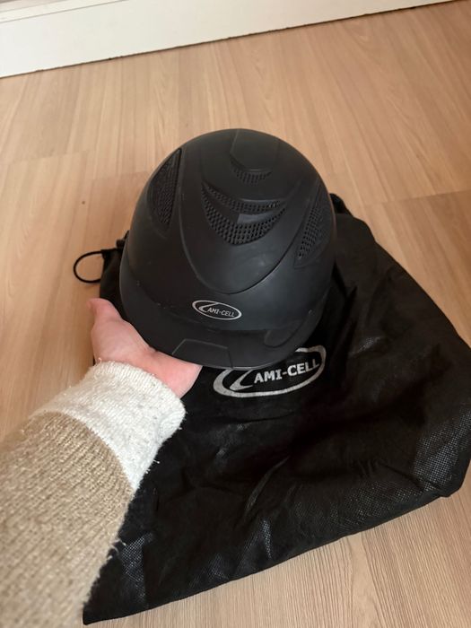 Sprzedam kask jeździecki