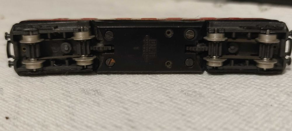 PIKO N  - Lokomotywa Diesel V180 DR