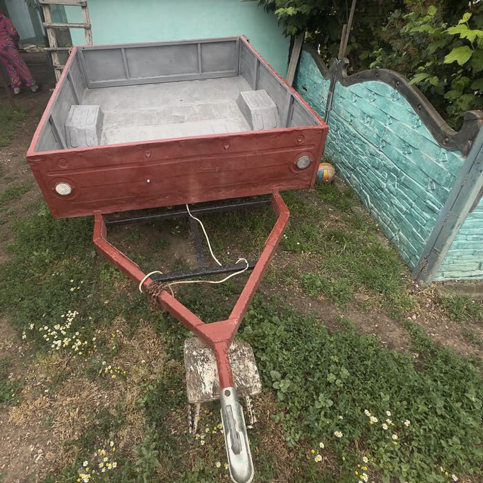 Легковий  причіп