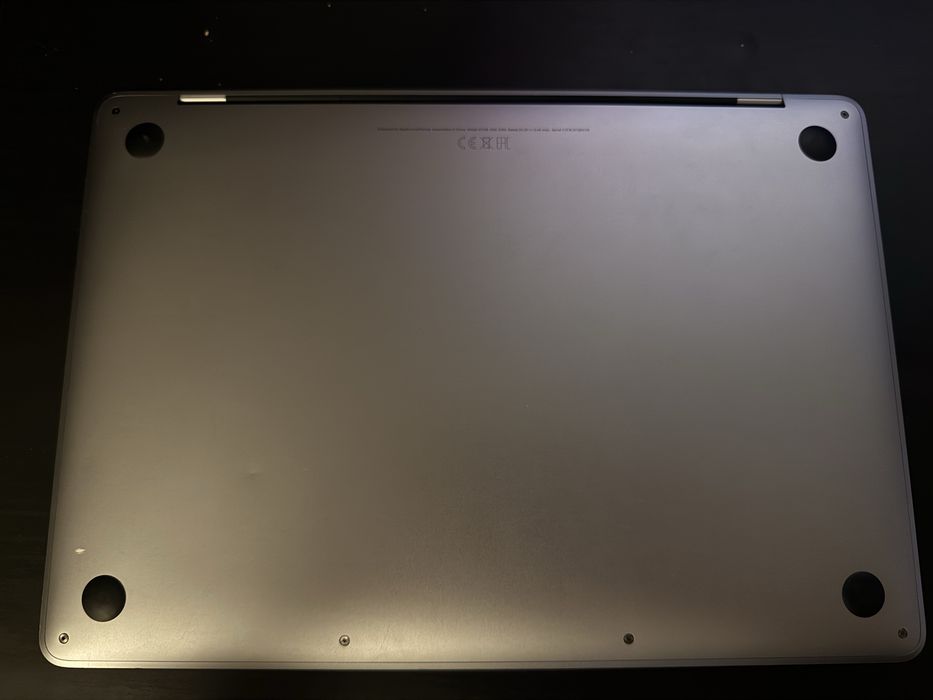 Macbook pro 256gb 8gb ram