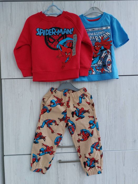 Костюм трійка Marvel Spider Man толстовка всередині на флісі джинси джогери всередині на баєчці і футболка для хлопчика 3р зріст 98
