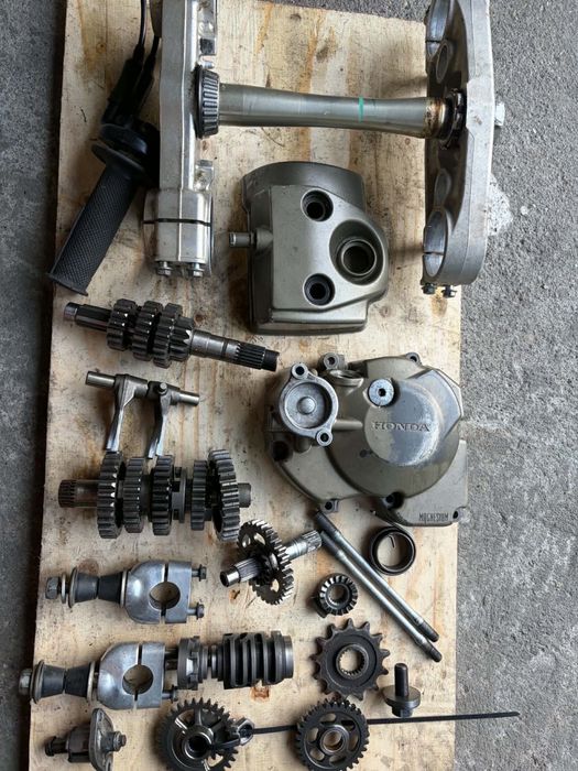 Kolanko koło skrzynia półkarter honda crf 250 07r