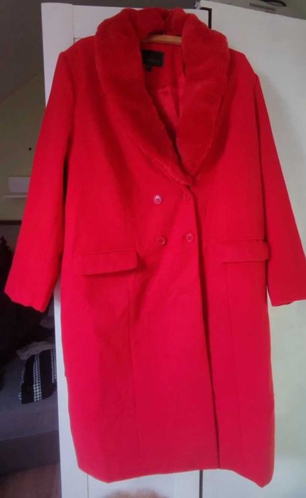 Czerwony płaszcz