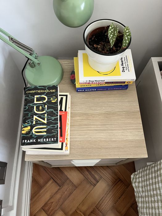 Mesa de cabeceira IKEA