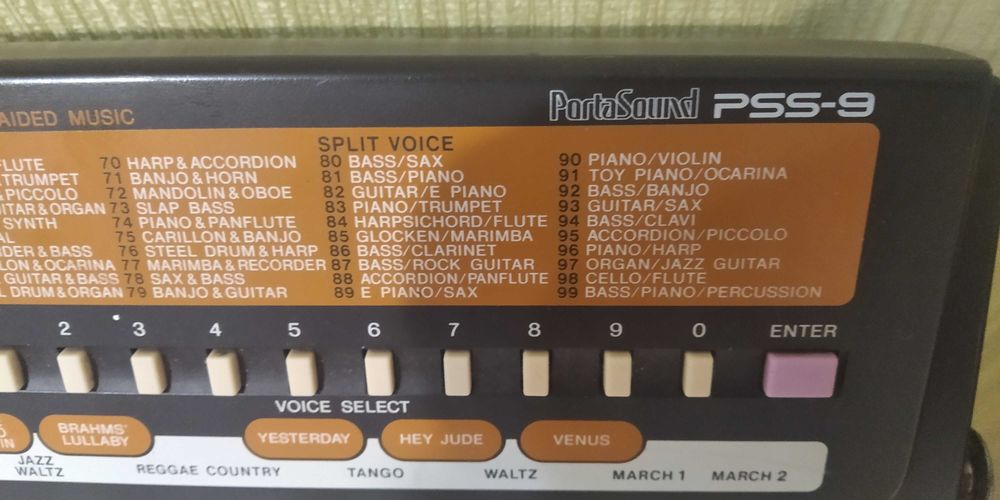 Продам  детский синтезатор